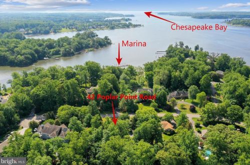 42 Poplar Point Rd, Edgewater, MD 21037-1221