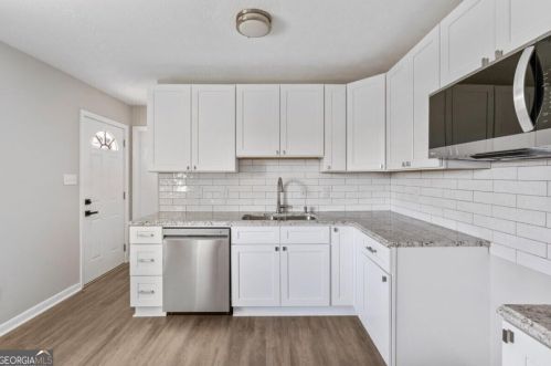 2050 Forrest Park Rd, Atlanta GA 30315-8637 exterior