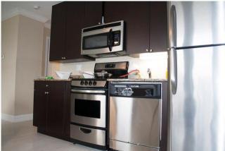 424 Diversey Pkwy, Chicago IL  60614-6160 exterior