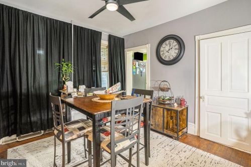 817 Charlotte St, Pottstown PA 19464-4319 exterior