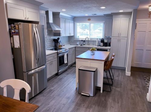 3036 Andre Ln, Turlock, CA 95382-1060