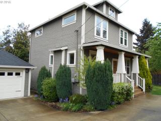 4333 Campaign St, Portland, OR 97218-1722