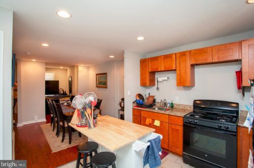 2302 Carlisle St, Philadelphia PA 19132-0040 exterior