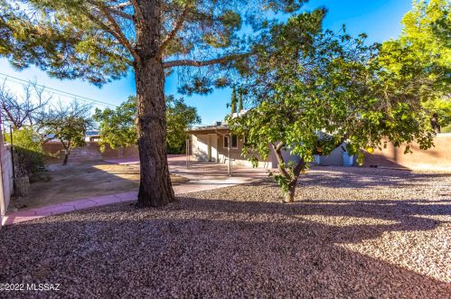 5852 30 St, Tucson AZ 85713-3606 exterior