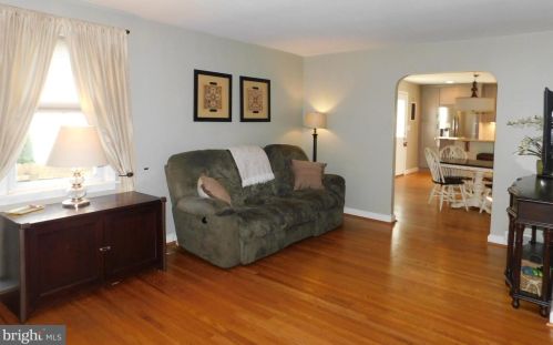 422 Front St, Media PA 19063-2710 exterior