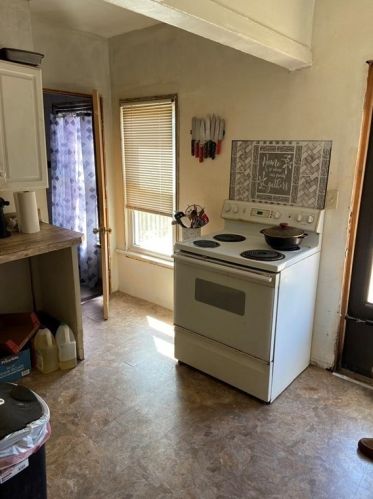 114 Draper St, Springfield MA 01108-2909 exterior