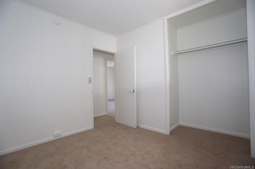 435 Kaumakani St, Honolulu HI 96825-2208 exterior