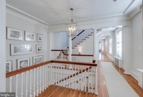 2101 Delancey St, Philadelphia PA 19103-6408 exterior