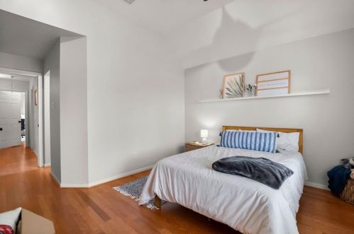 14 Sunny Oaks Pl, Conroe TX 77385-3663 exterior