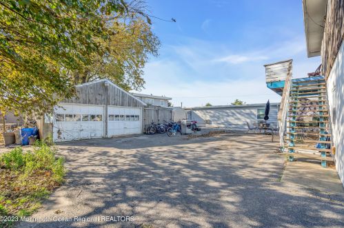 204 Channel Dr, Point Pleasant Beach NJ 08742-2619 exterior