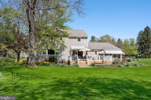 1 Bedford Dr, Trenton NJ exterior