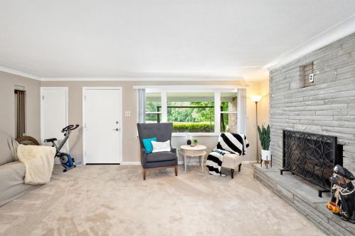 11800 Fairlind Dr, Saint Louis MO exterior