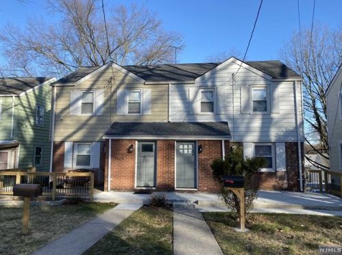 1427 Nelden Rd, Teaneck, NJ 07666-6056