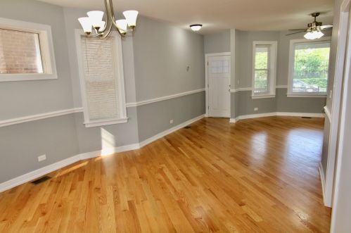 937 Long Ave, Chicago IL 60641-1348 exterior