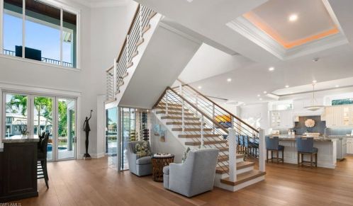 3243 Gin Ln, Naples FL 34102-7816 exterior