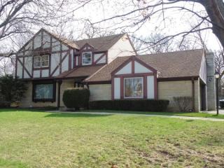 2576 Normandy Ln, Milwaukee WI  53226-1022 exterior
