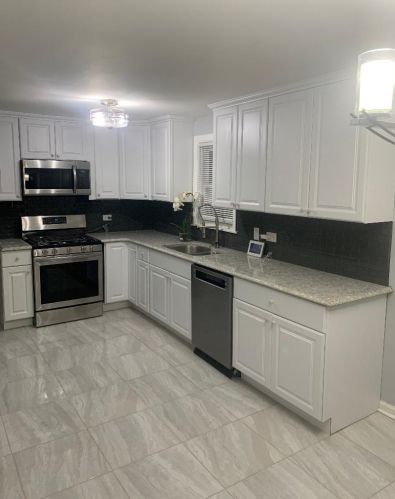 9319 Cregier Ave, Chicago IL 60617-3631 exterior