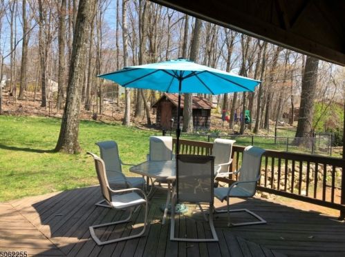 8 Budd Lk Hts Rd, Mount Olive NJ 07828-1102 exterior