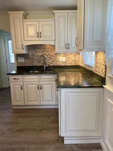 4 Cheryl Ave, Wallingford CT  06492-3911 exterior