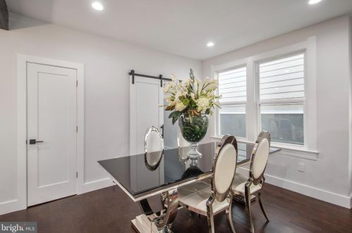 2911 17th St, Washington DC  20018-1825 exterior