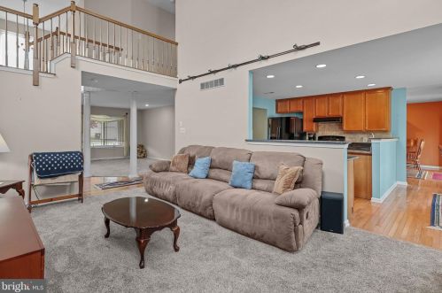 2819 Lee Dr, Jamison PA 18929-1047 exterior