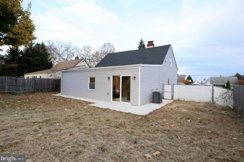 9314 Academy Rd, Philadelphia PA  19114-3523 exterior