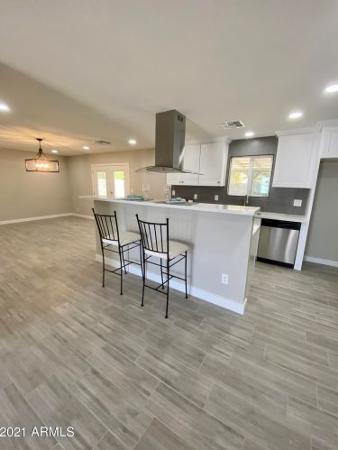 13225 31st Dr, Phoenix AZ  85029-1202 exterior