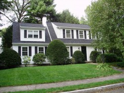 1 Cobb Pl, Newton, MA 02468-1834