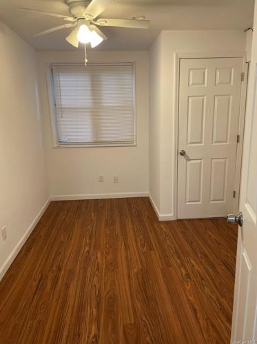 2857 Sampson Ave, Bronx NY  10465-2919 exterior