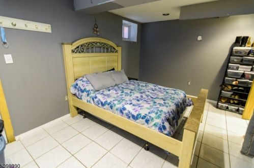 124 Carlisle Ave, Paterson NJ 07501-2517 exterior