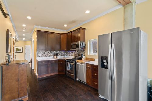 3009 Belden Ave, Chicago IL 60647-2804 exterior