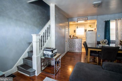 4521 Hicks St, Philadelphia PA 19146-4820 exterior