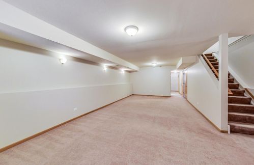 7329 Vernon Ave, Chicago IL 60653-3405 exterior