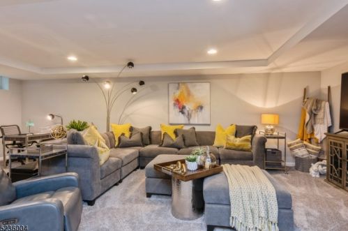 2801 Packer Ct, Bridgewater NJ 08807-7017 exterior