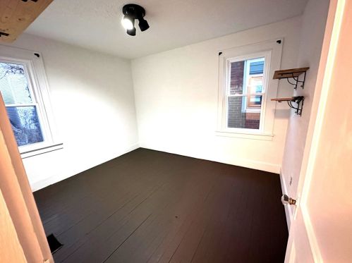 1643 Mt Joseph St, Pittsburgh PA 15210-4106 exterior