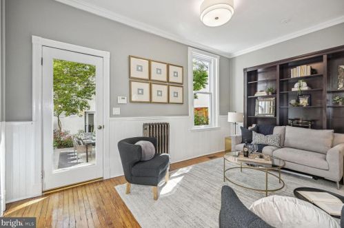 932 O St, Washington DC  20001-4265 exterior