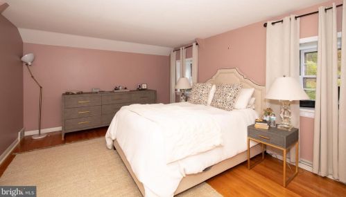 2367 Vly Rd, Huntingdon Valley PA 19006-6007 exterior