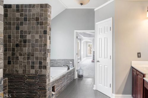 324 Amy Way, Atlanta GA 30349-7048 exterior