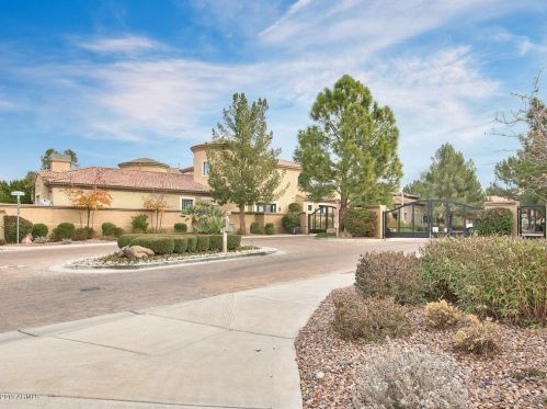 5108 34 Pl, Phoenix AZ 85018-1543 exterior