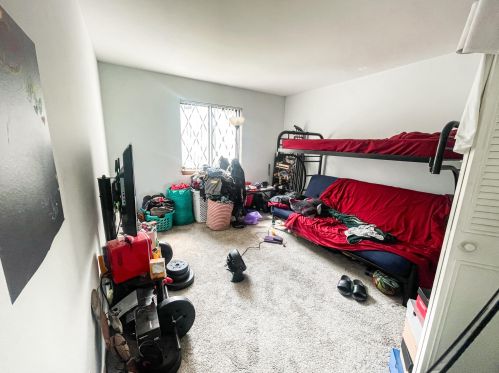 6010 Calumet Rd, Milwaukee WI  53223-4127 exterior