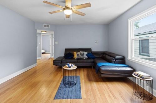 3630 77th St, Milwaukee, WI 53220-1146