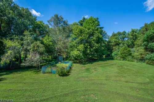 5 Cliffside Way, Andover NJ  07821-5042 exterior