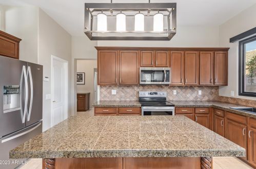 3291 Del Rio St, Chandler AZ  85226-2305 exterior