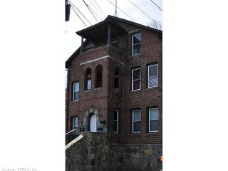 24 Vale Ave, Meriden, CT 06451-2828