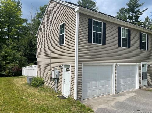 7 Arbor Ridge Rd, Torrington, CT 06790-2579