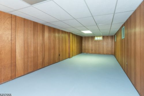 127 Brk Dr, Dover NJ 07801-4704 exterior