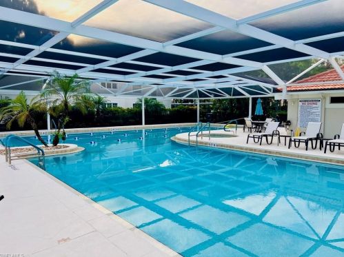 2456 Orchid Bay Dr, Naples FL 34109-7685 exterior