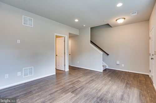 14263 Travilah Rd, Rockville MD  20850 exterior