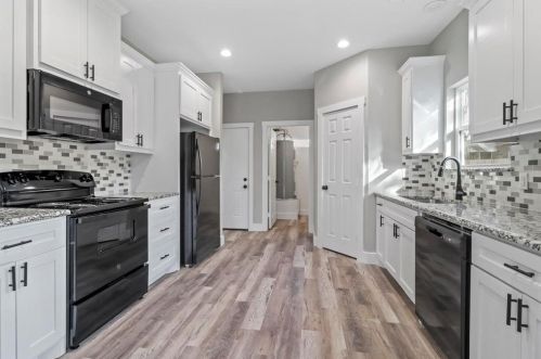 405 Walker St, Denison TX  75020-2451 exterior