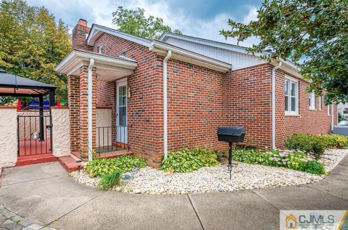 120 11th Ave, New Brunswick NJ 08904-3231 exterior